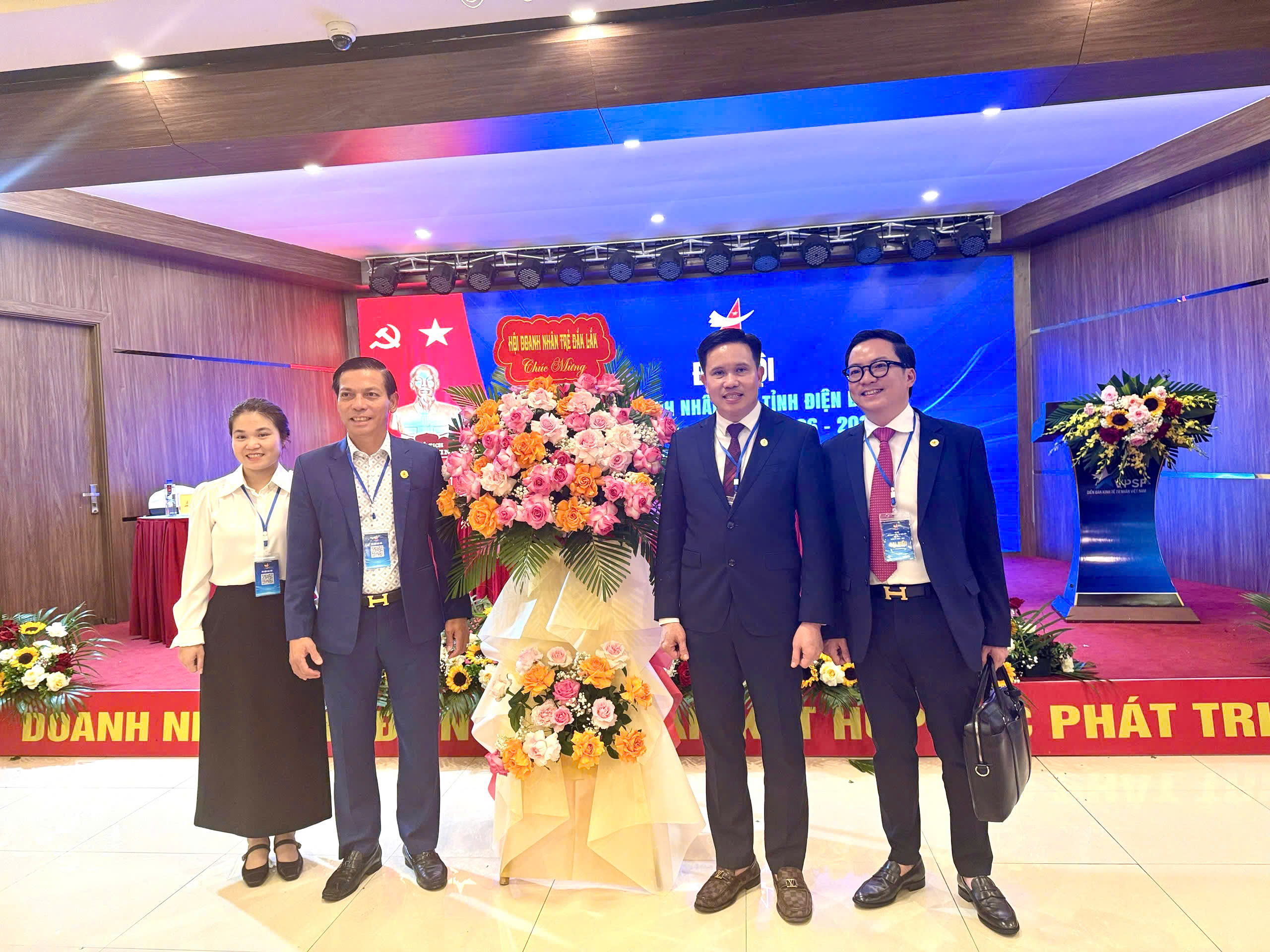 ĐẠI DIỆN HỘI DNT TỈNH ĐẮK LẮK THAM DỰ ĐẠI HỘI HỘI DOANH NHÂN TRẺ ĐIỆN BIÊN KHÓA V, NHIỆM KỲ 2026 - 2031