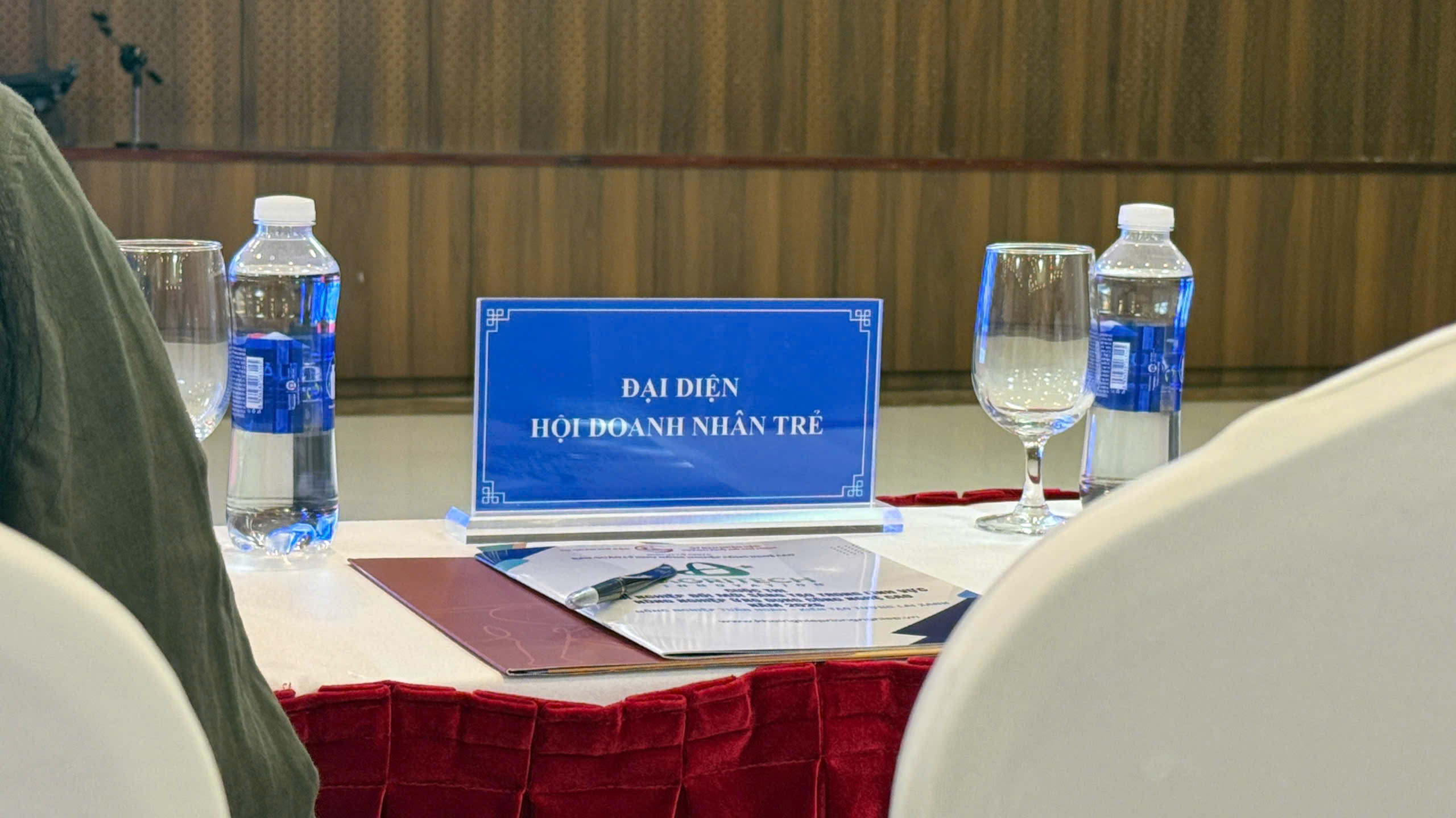 DNT ĐẮK LẮK THAM DỰ LỄ PHÁT ĐỘNG CUỘC THI KHỞI NGHIỆP ĐMST TRONG LĨNH VỰC NÔNG NGHIỆP ỨNG DỤNG CÔNG NGHỆ CAO
