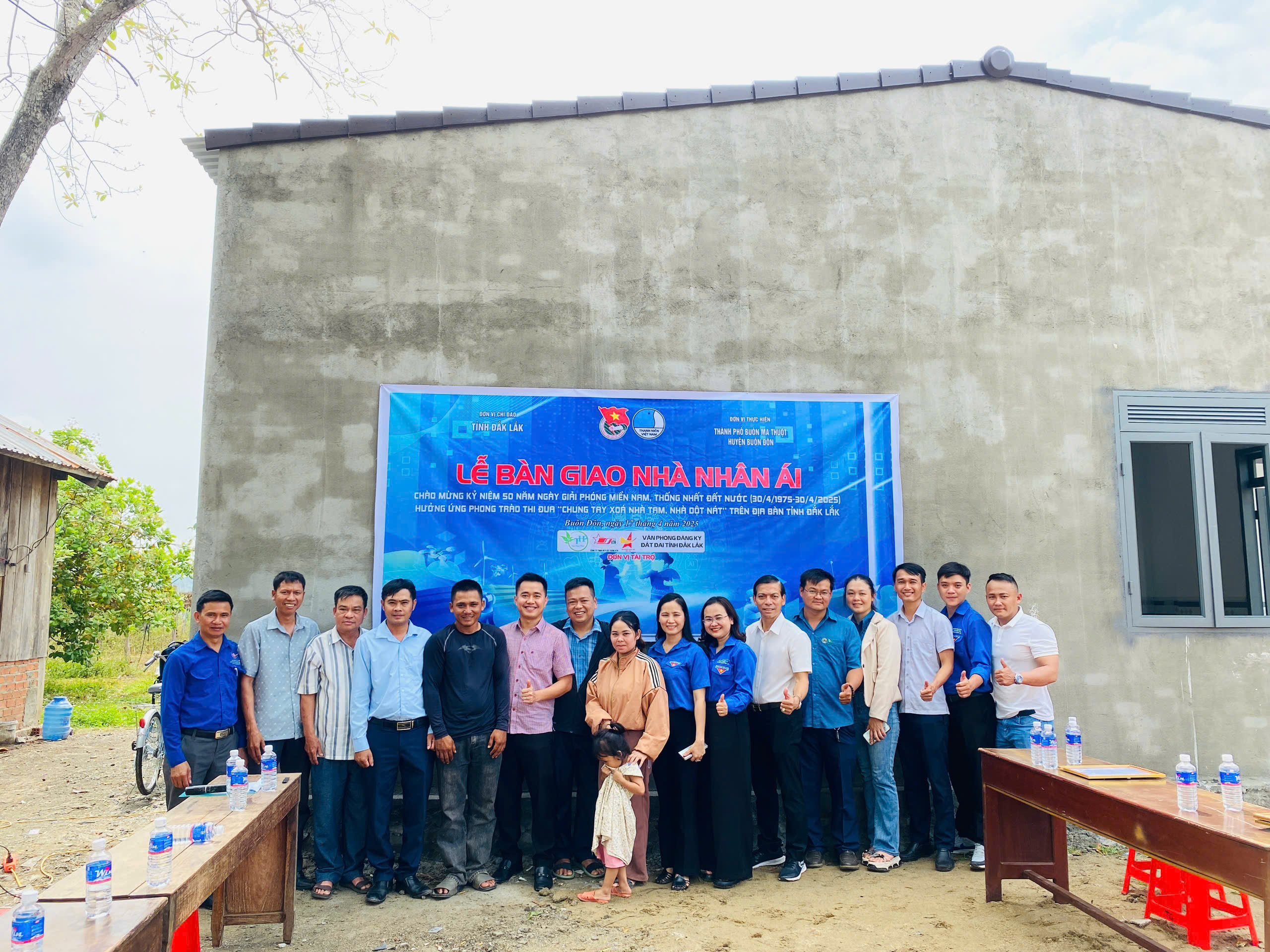 CÔNG TY TNHH MTV BĐS VIỆT TÍN CÙNG HỘI DNT TỈNH ĐẮK LẮK TÀI TRỢ 10 TRIỆU HỖ TRỢ LÀM NHÀ NHÂN ÁI TẠI HUYỆN BUÔN ĐÔN