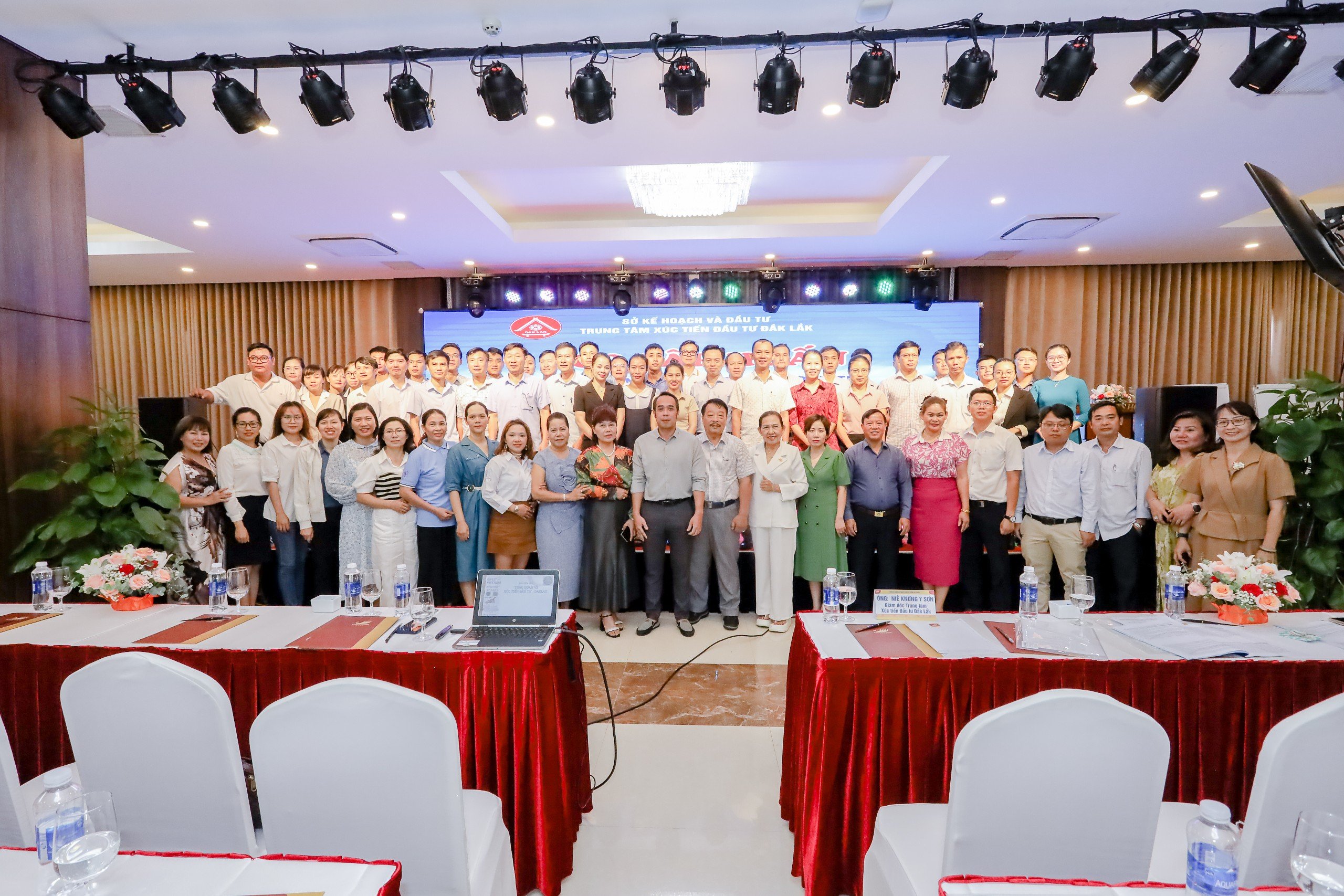 Thành viên Hội Doanh nhân trẻ tỉnh Đắk Lắk tham dự chưng trình Tập huấn Nâng cao năng lực xúc tiến đầu tư do Sở KH&ĐT tỉnh Đắk Lắk tổ chức