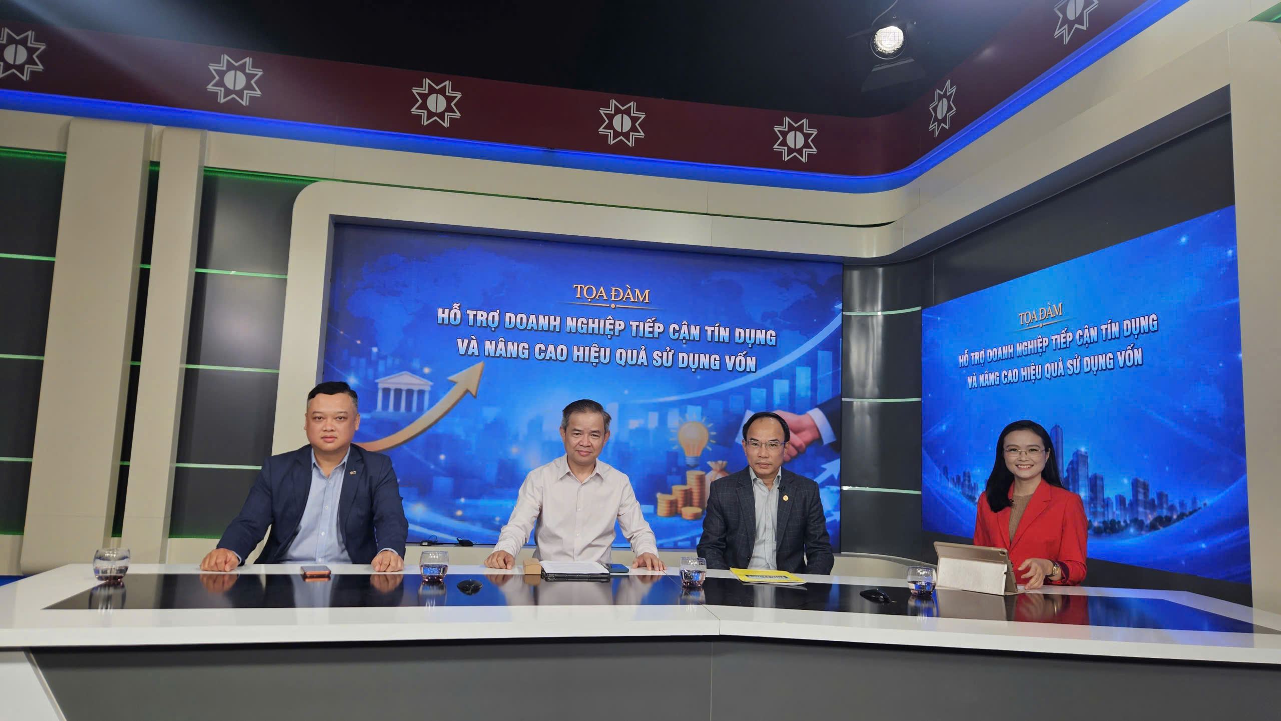 ĐẠI DIỆN HỘI DNT TỈNH ĐẮK LẮK THAM DỰ TỌA ĐÀM VÀ TRAO ĐỔI VỀ CHỦ ĐỀ HỖ TRỢ DOANH NGHIỆP TIẾP CẬN TÍN DỤNG VÀ NÂNG CAO HIỆU QUẢ SỬ DỤNG VỐN TRÊN SÓNG TRUYỀN HÌNH ĐẮK LẮK
