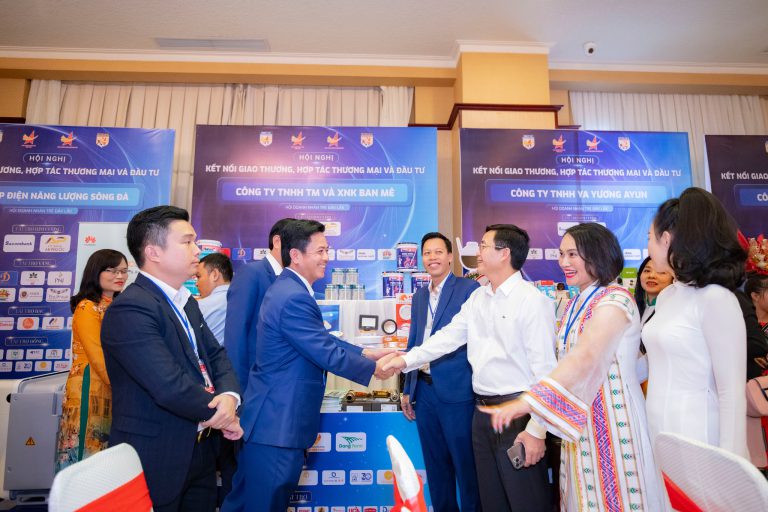 Hơn 1000 doanh nhân tham dự hội nghị kết nối giao thương, hợp tác thương mại và đầu tư năm 2022