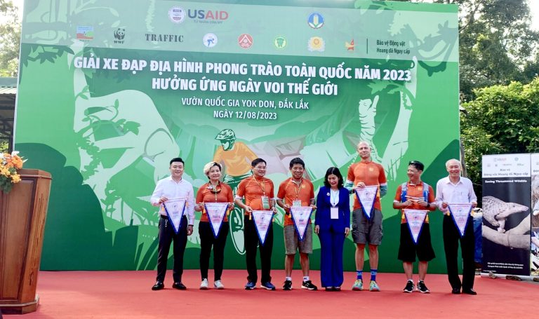 HỘI DOANH NHÂN TRẺ TỈNH ĐẮK LẮK ĐỒNG HÀNH TỔ CHỨC GIẢI ĐUA XE ĐẠP ĐỊA HÌNH PHONG TRÀO TOÀN QUỐC, HƯỞNG ỨNG NGÀY VOI THẾ GIỚI 12/8