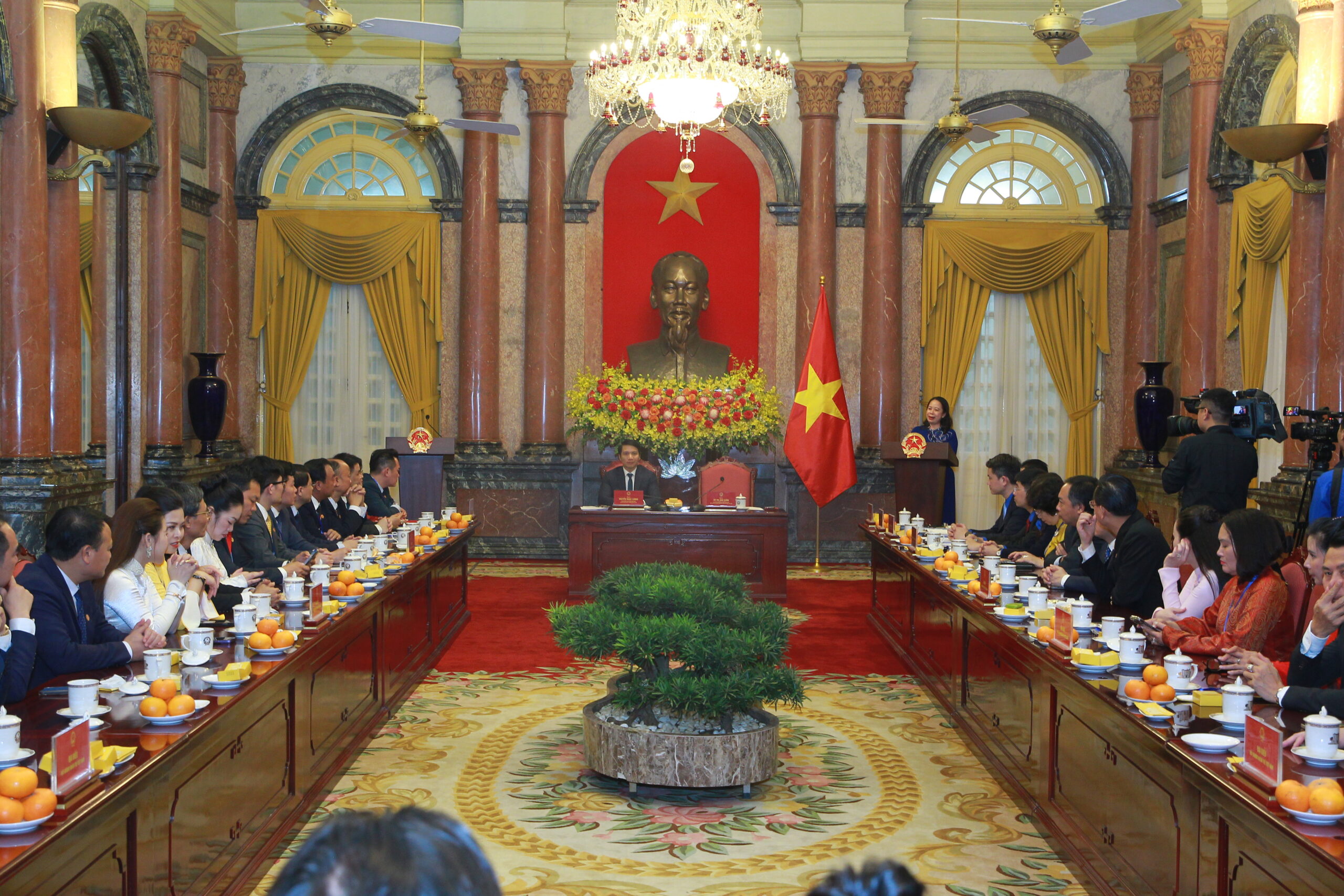 Toàn cảnh buổi gặp mặt.
