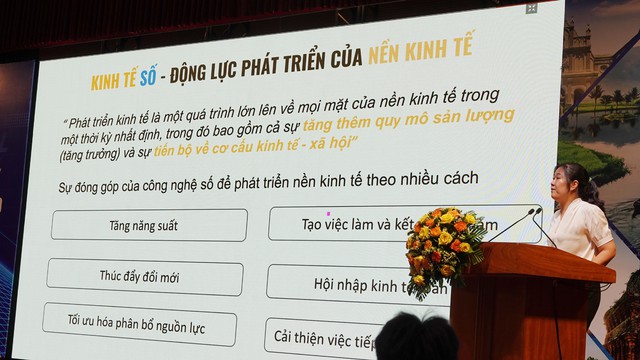 Các đại biểu chia sẻ về mô hình hay, kinh nghiệm tốt trong chuyển đổi số