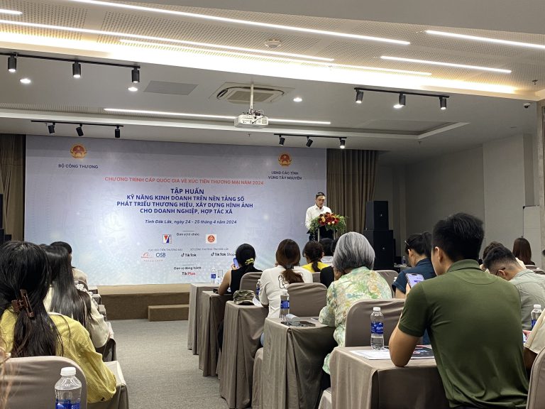 HỘI DOANH NHÂN TRẺ TỈNH ĐẮK LẮK THAM DỰ CHƯƠNG TRÌNH CẤP QUỐC GIA VỀ XÚC TIẾN THƯƠNG MẠI 2024