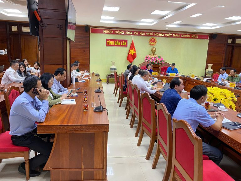 HỘI DOANH NHÂN TRẺ TỈNH ĐẮK LẮK THAM DỰ DIỄN ĐÀN “KINH DOANH VÀ PHÁP LUẬT”