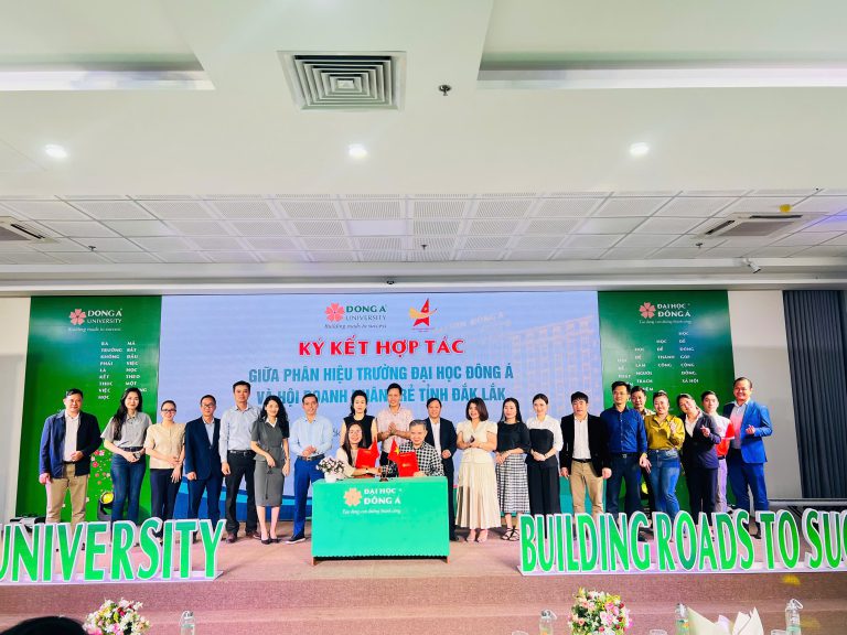 CHƯƠNG TRÌNH CÀ PHÊ HỘI DOANH NHÂN TRẺ TỈNH ĐẮK LẮK TẠI PHÂN HIỆU TRƯỜNG ĐẠI HỌC ĐÔNG Á SÁNG THỨ BA NGÀY 18/02/2025