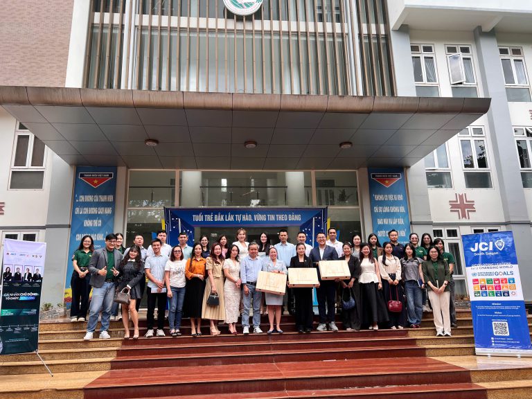 HỘI DOANH NHÂN TRẺ TỈNH ĐẮK LẮK đồng tổ chức thành công Chương trình “Cá nhân chủ động – Tổ chức vững vàng”